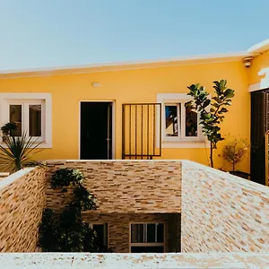 Guest house Happy House Comfort ***